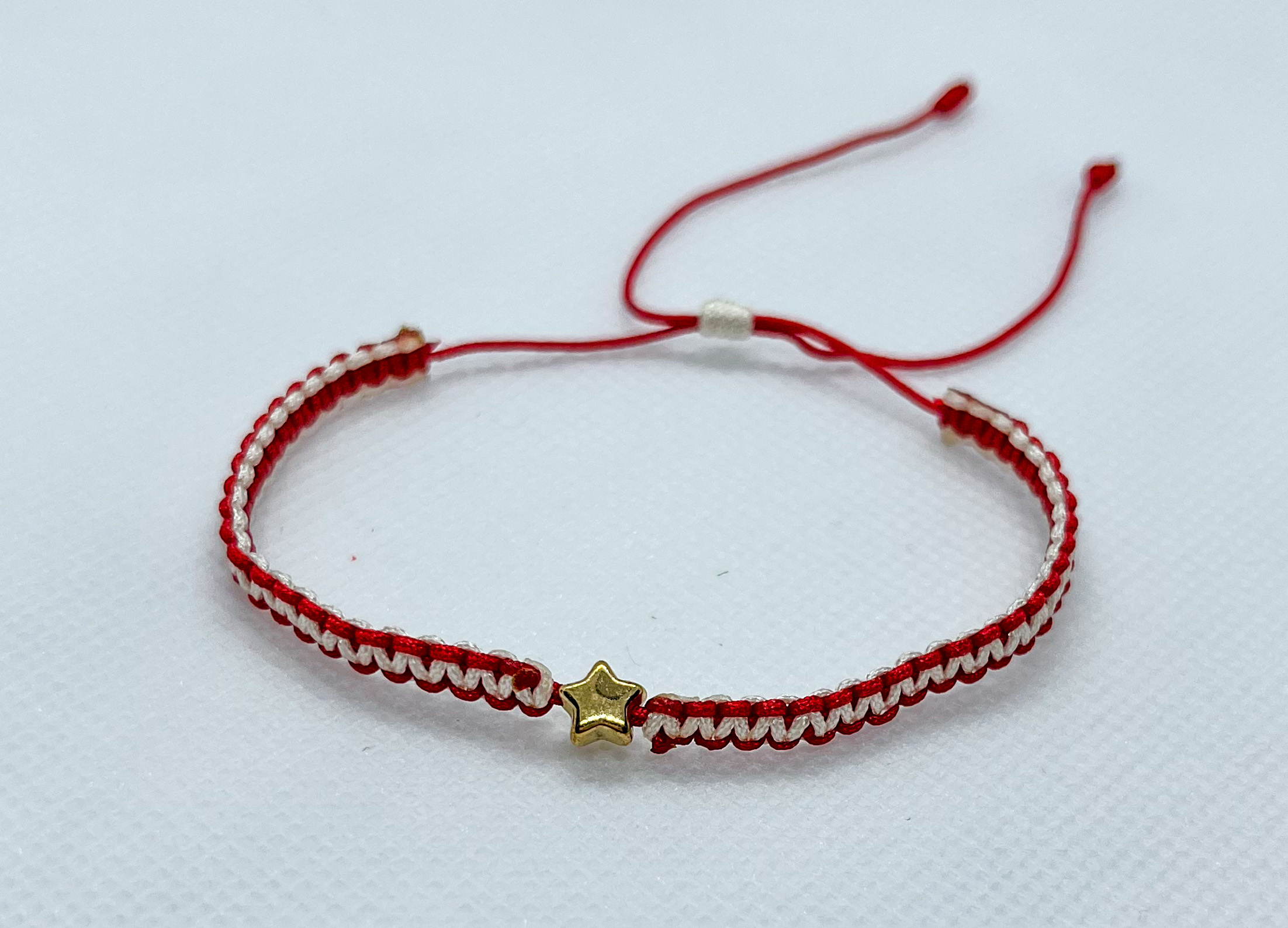 Thread Gold Star Bracelet